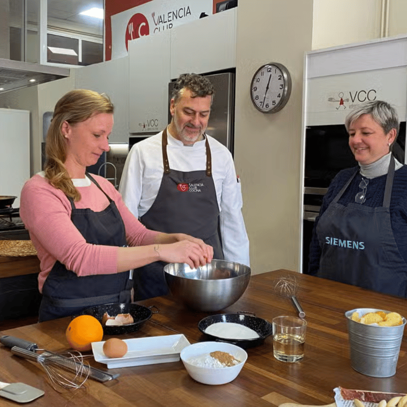 Valencian Paella Class photo 3
